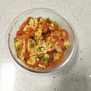 Tomato fried eggs