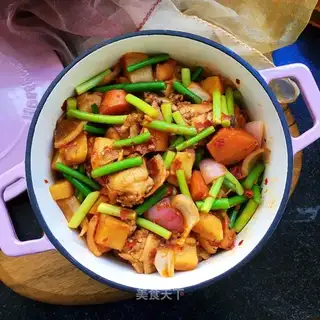 Spicy chicken-leg soup