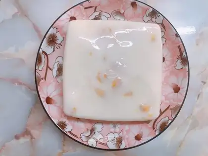 Mango milk pudding