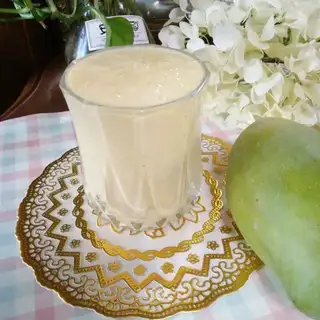 Mango milk