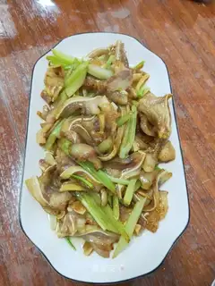 Celery with pig ears