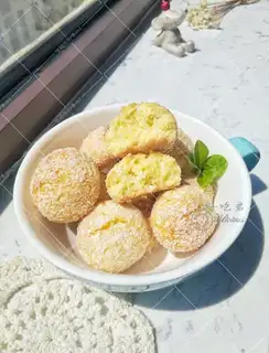 Milk coconut ball