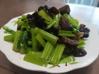 Wood and celery