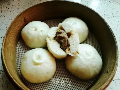 Meat buns