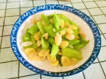 Celery makes silver almonds