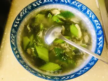 cucumber pickles and omelet soup