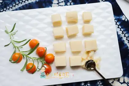 Eagle bean cake