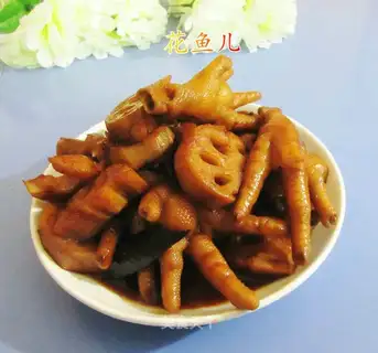 Liang burned chicken claws