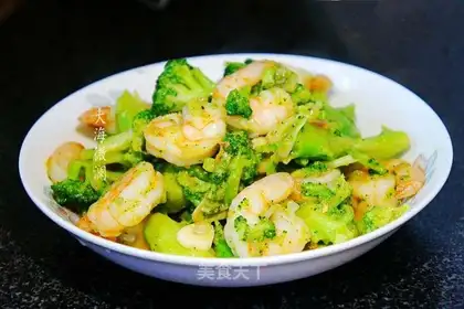 Shrimp fried broccoli