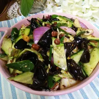 Woody cucumber chips