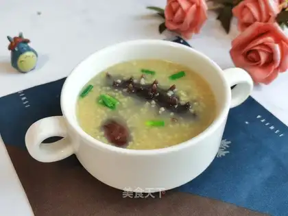 Sea cucumber mushroom porridge