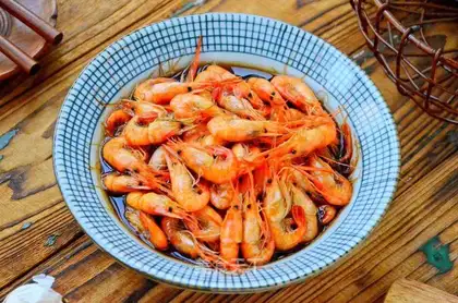 Red soup shrimp