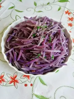 Hot, sour, black potato