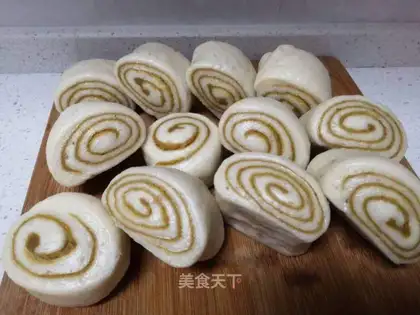 Pumpkin roll