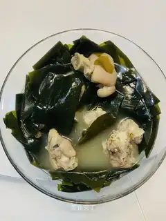 Seaweed pig hoof