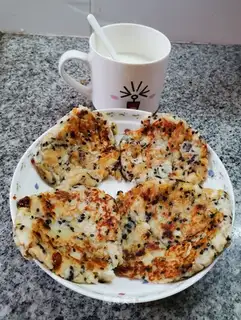It's a sesame cake