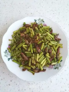 Garlic fried meat