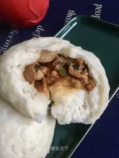 Red meat buns