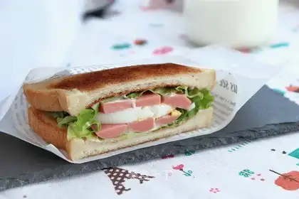 Low-fat sandwich