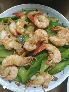 Shrimp lasagna