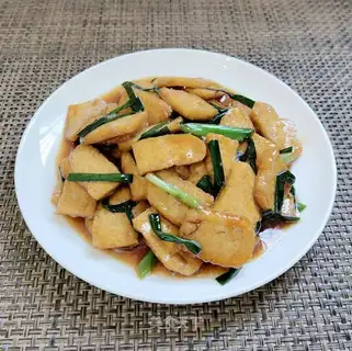 Onion fried tofu