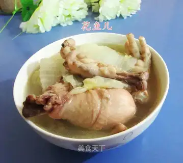The cabbage makes chicken claw soup