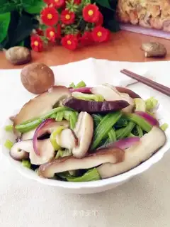 Scrambled mushrooms