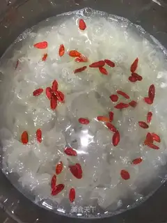The silver ear soup