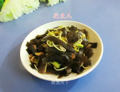 The soybean sprouts