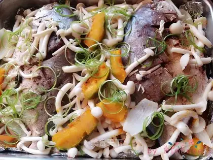 Pumpkin roasted fish