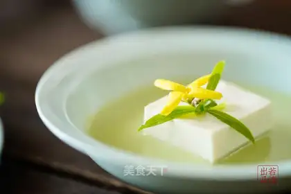 Peas tofu soup