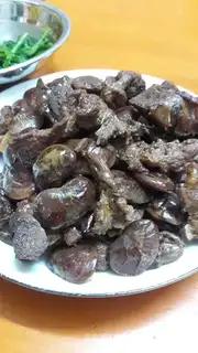 Steambone stew for the beans
