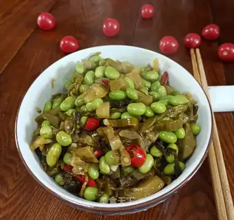 Sour sauerkraut