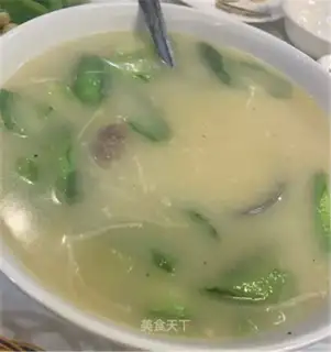 Smelt of gill and mushroom soup