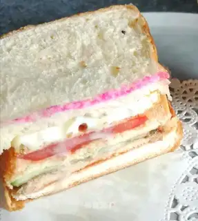Black pepper chicken steak sandwich