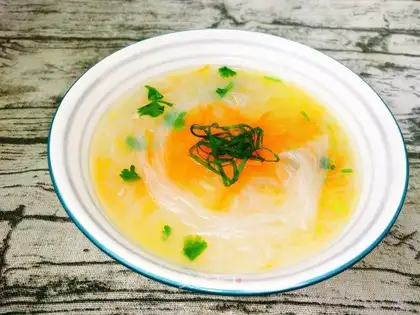 Carrot fan soup