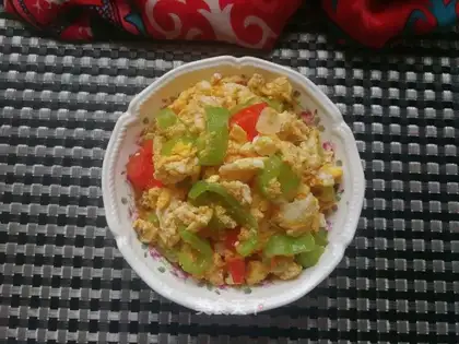 Potato pepper roasted eggs