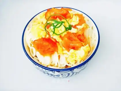 Tomato eggs for noodles