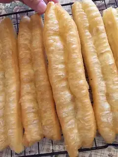 Cracker