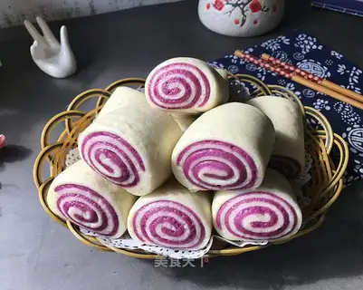 Potato-coloured buns
