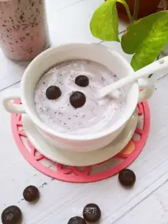 Blueberry yogurt