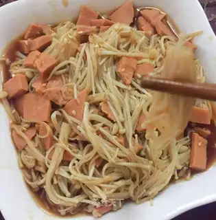 Ginger mushrooms and ham