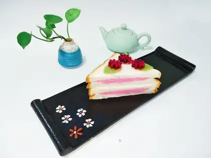 Quaffle fruit sandwich