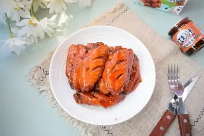 Red chicken wings