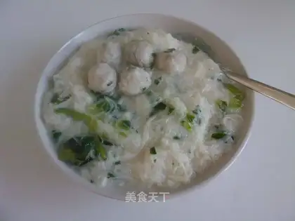 Chicken soup meatballs and noodle paste