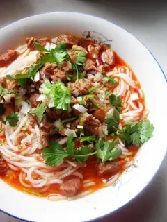 Spicy Braised Beef Rice Noodles