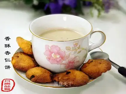 Crispy almond cake