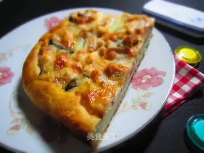 Mushroom chicken pizza