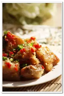 Fish in jelly with chopped pepper