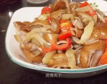 stir-fried pork sausage with pickled cabbage